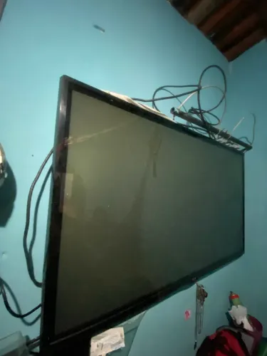 Tv LG 52 polegadas NÃO É SMART toda boa nenhum defeito pega smart com tv Box