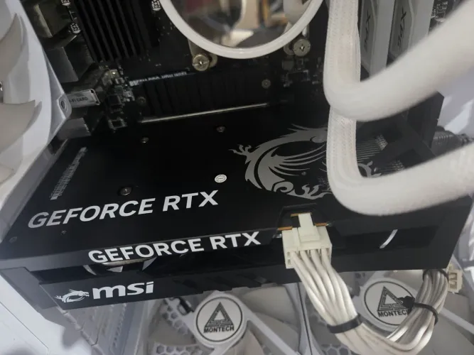 RTX 5050 MSI GAMING OC
