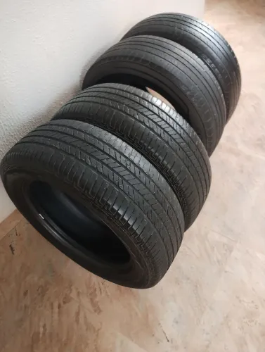 Pneus 225-60/17