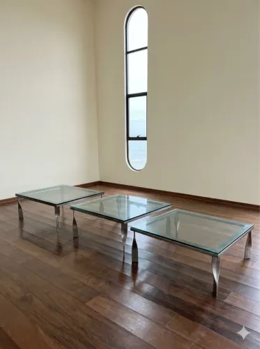 Trio De Mesas De Centro Ninho Modernistas - Vidro Espesso E Base Escultórica