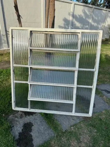 Lote Completo: Portas, Janelas de Alumínio, Grades e Toldos