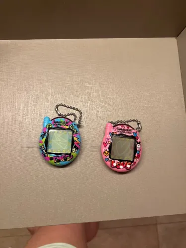 Tamagochi Connections