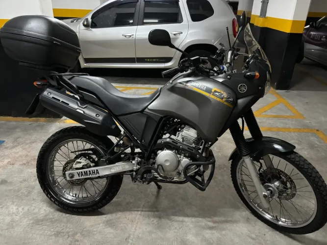 Moto Tenere 2015 com baixo KM