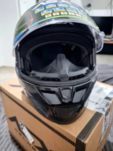 Capacete