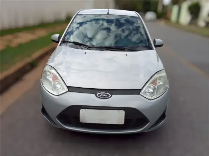 Ford Fiesta SE 1.6 8V Flex 5P 2014
