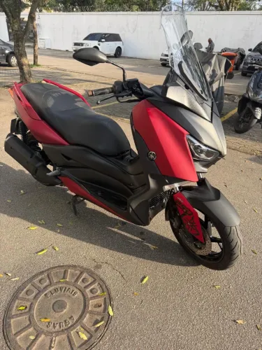 Vendo moto XMax 2022