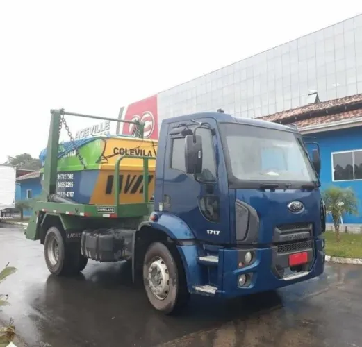 Vaga para motorista de poli guindaste com experiência.