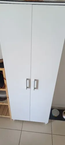 Armário dispenseiro