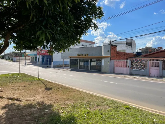 Imóvel na avenida Ceará/Estaçao Experimental 