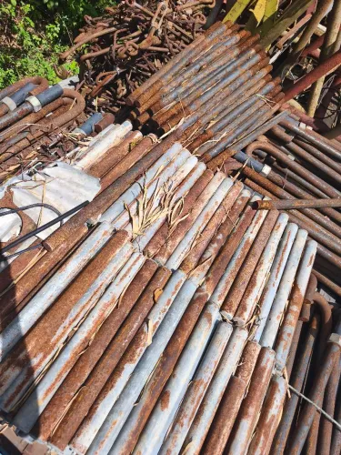 BARRAS DE FERRO 1" (R$ 25,00 a UND)
