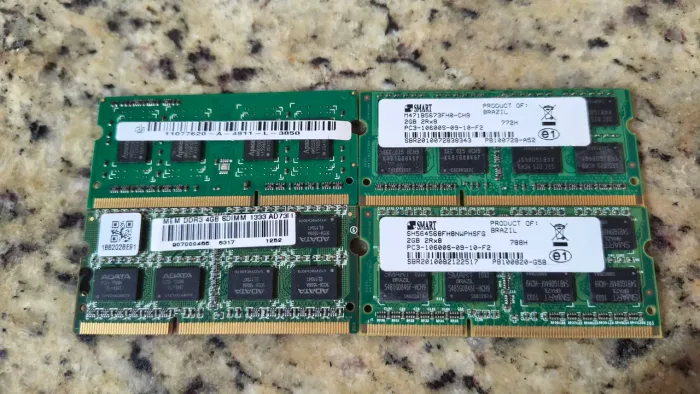 3 memórias de 2gb e 1 de 4gb DDR3 para notebook