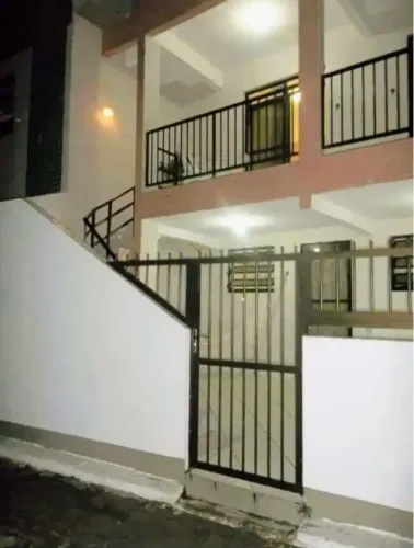 Alugo hermoso apartamento mensual 50 metros da praia Barra da lagoa
