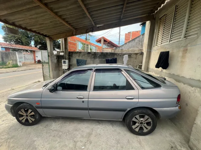 Ford Escort GLX 1.8i 16V 4P 1997