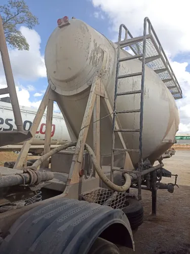 Bi trem silo cebolão