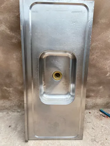 Vendo Tanque de 3 bacias e uma pia