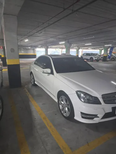 Mercedes-Benz C-200 CGI Avantgarde 1.8 16V 184cv Aut. 2013