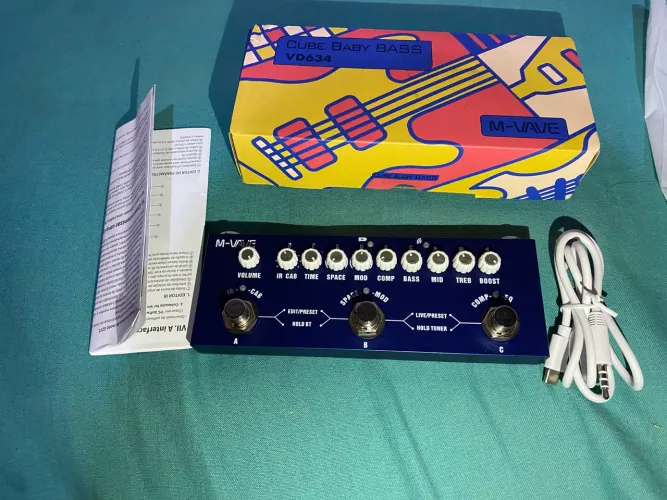 Cube Baby Bass Baixo NOVA NUNCA USADA!
