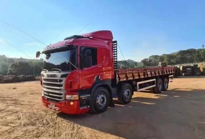 Scania p310 8x2 2012 carroceria