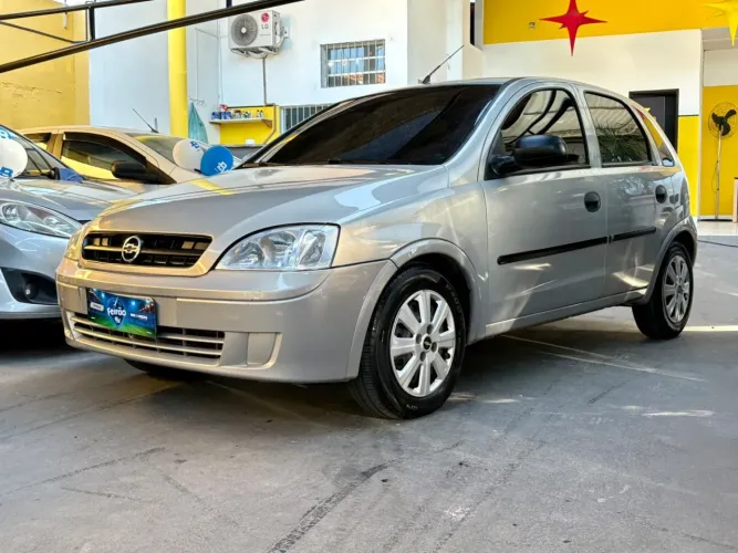 Chevrolet Corsa Hatchback 1.8 MPFI Flexpower 8V 5P 2004