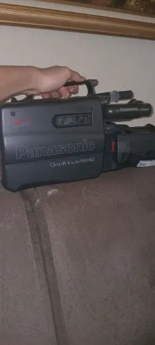 FILMADORA VIDEO K7 VHS PANASONIC OMNIMOVIE HQ ACOMPANHA MALETE ORIGINAL E CARREGADOR