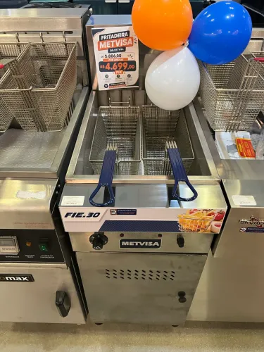 Fritadeira elétricas 2 cestos 12.000w nova - Promoção 
