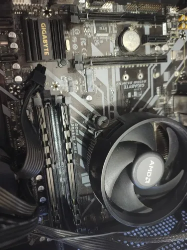 PC Ryzen 5 5600, 16GB Ram, 500GB SSD, Fonte 500w Mancer