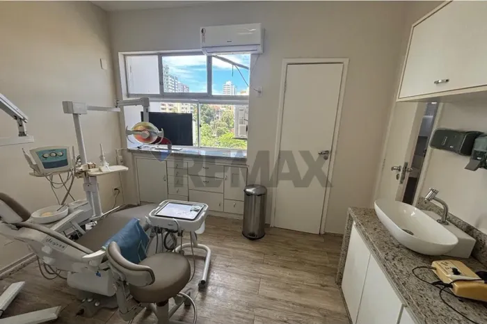 SALA EQUIPADA PARA ODONTOLOGIA CENTRO ODONTO-MÉDICO ITAMARATY, GARIBALDI