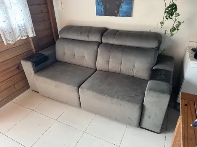 Sofá grande cinza