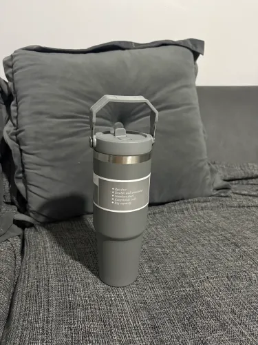 Vendo garrafa nova 