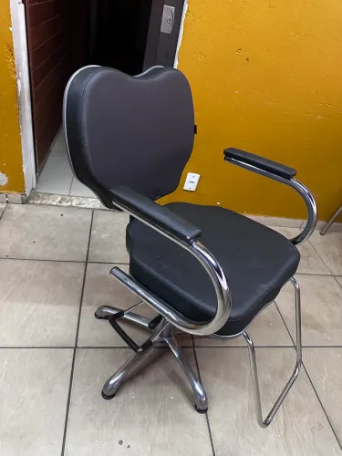Cadeira para Salão ou barbeiro.
