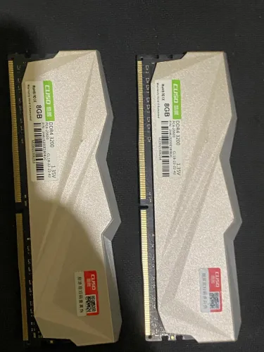 Memória Ram Ddr4 Cuso 2x8gb (16gb) usadas PC4-25600