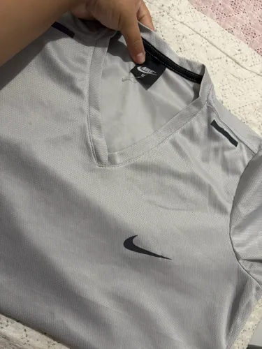 Camisa Dri fit - tamanho G