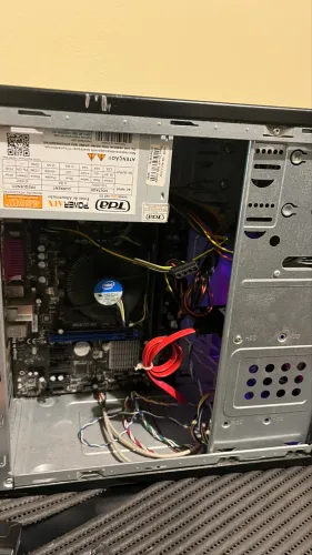 Cpu i3 8gb 120ssd barbada