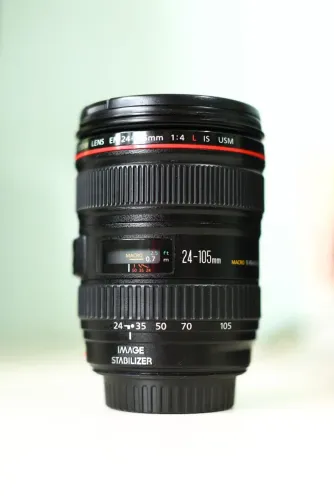 Lente Canon EF 24-105mm/4 L IS USM