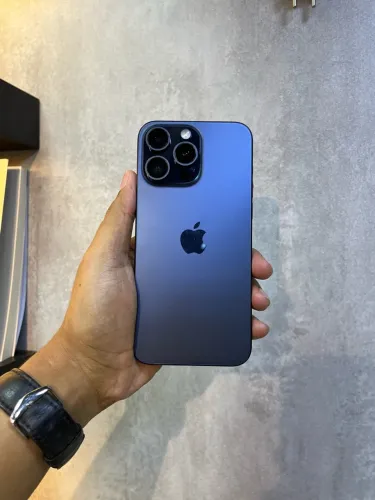 iPhone 15 Pro Max 256GB Bateria 87%