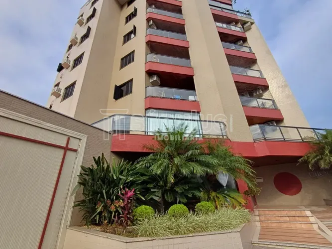 Lindo apartamento semi-mobiliado localizado no Centro de Jaraguá do Sul