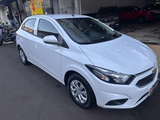 Chevrolet Onix Hatch LT 1.0 8V Flex Mec. 4P 2018
