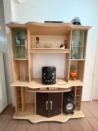 Estante com Armário
