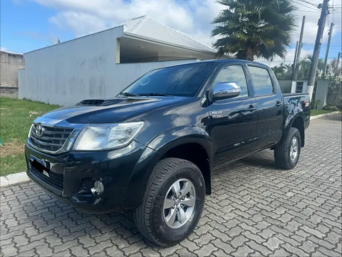 Toyota Hilux CD SRV D4-d 4X4 3.0 TDI Diesel AUT 2014