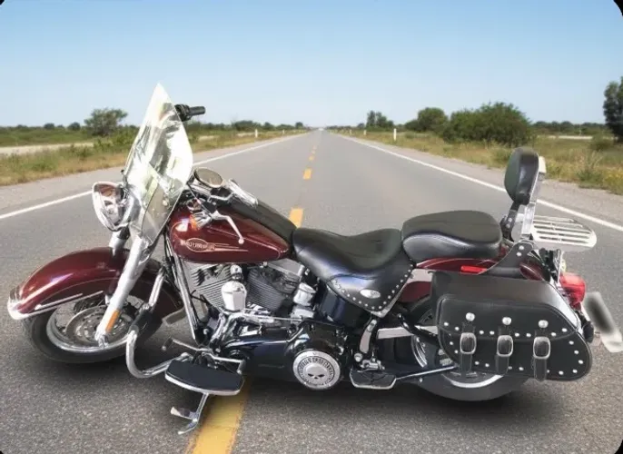 Harley-Davidson FLST 2008 | 12.000 km, pneus e bateria novos | Só R$ 70.000