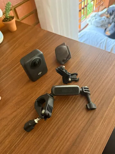 Câmera DJI OSMO 360