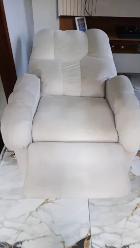 Vende-se poltrona 