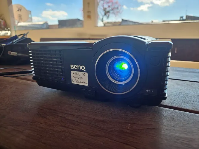 Projetor Digital BenQ MP 515 Bivolt