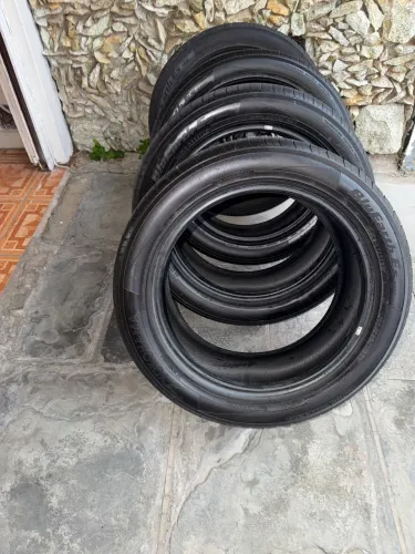 Kit PNEUS YOKOHAMA BLUEARTH ES32 225/50 R17 - JOGO COM 4 