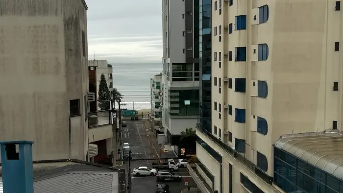 Apartamento Próximo ao Mar 3 suítes novo