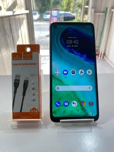 Moto G8