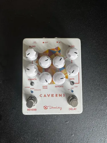 Pedal Delay e Reverb Keeley Caverns