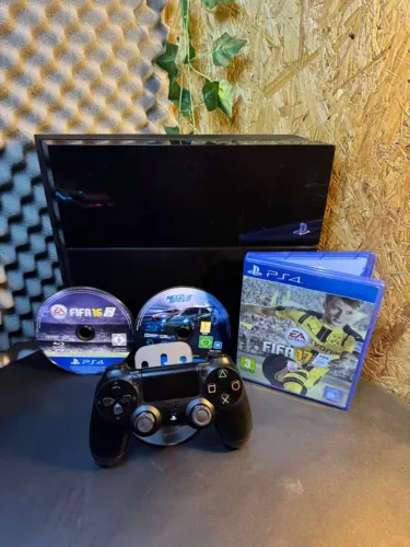 PS4 500gb 1 controle 3 jogos