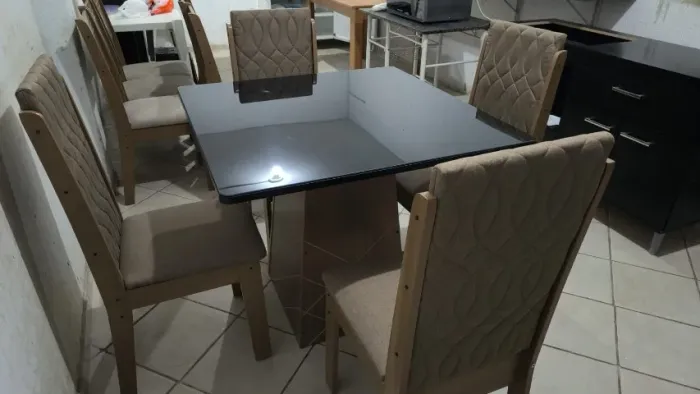 Mesa de Vidro com 4 Cadeiras estofadas NOVA (montada) (entrego com taxa)