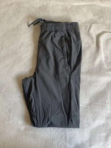 Calça tactel